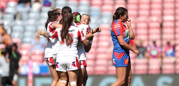 Dragons go top of NRLW with record win over Knights