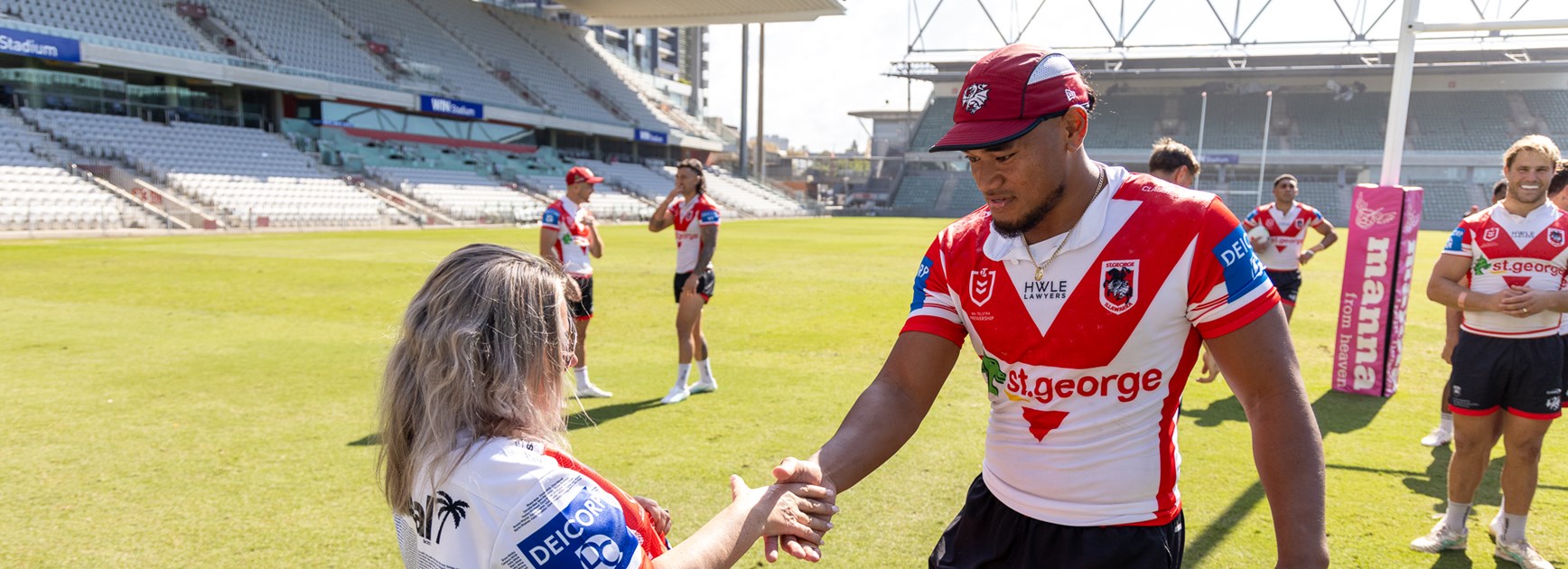 Red V Members converge on WIN Stadium for Captain's Run