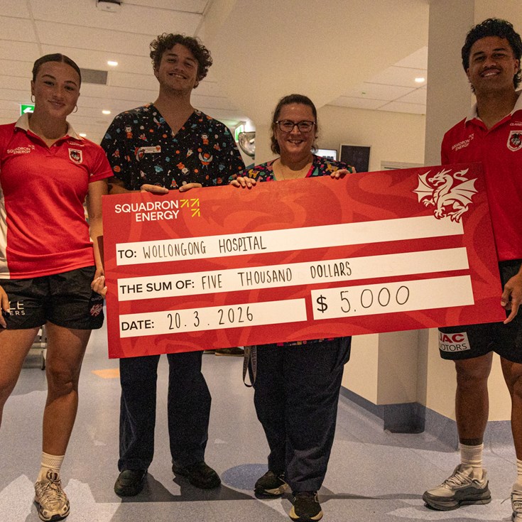 Dragons pay special visit to Wollongong Hospital