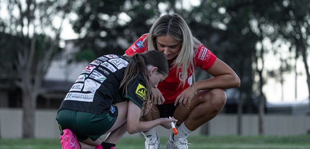 Gallery: NRLW stars run Bruce Gordon Centre Respect Session