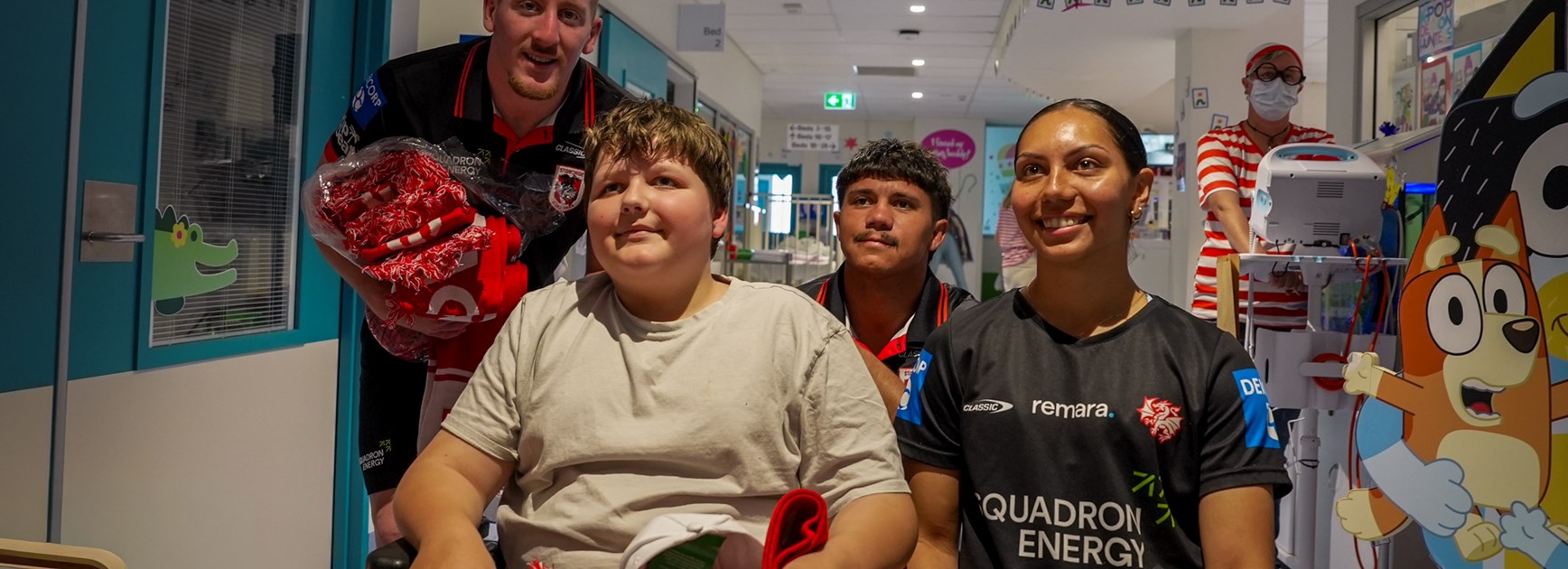 Dragons visit Wollongong Hospital for Children’s Ward Party Week
