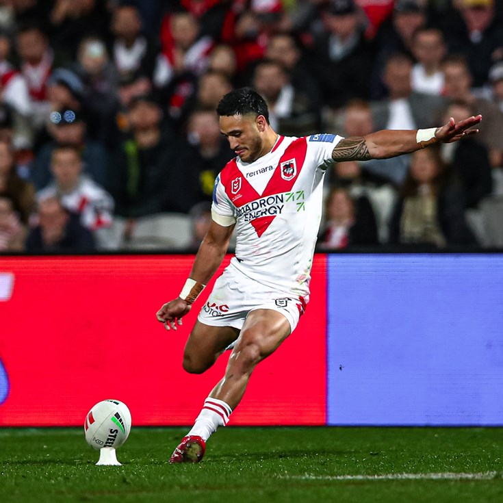 World Cup Tracker: Holmes set for Cook Islands debut