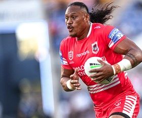 Dragons fall to Titans on Gold Coast