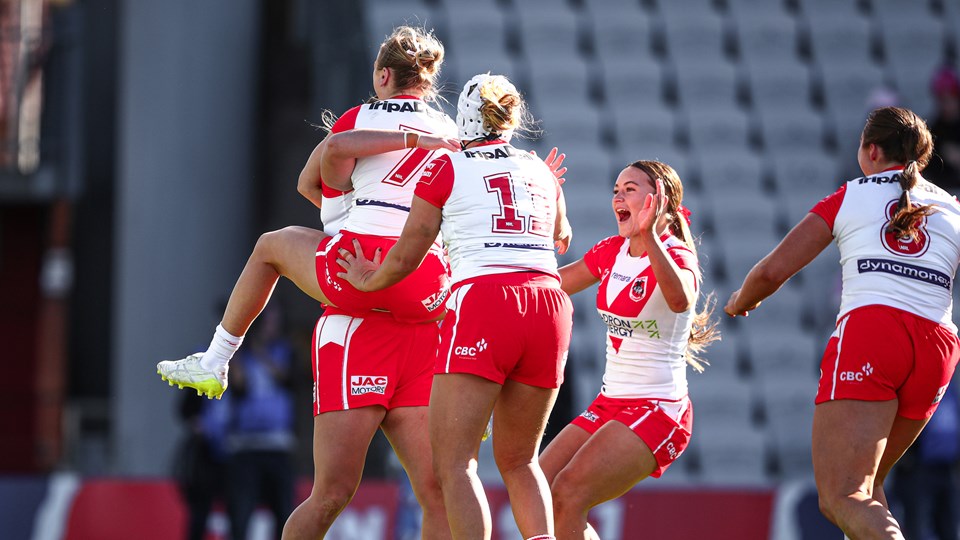 NRLW: Dragons notch opening win in Wollongong